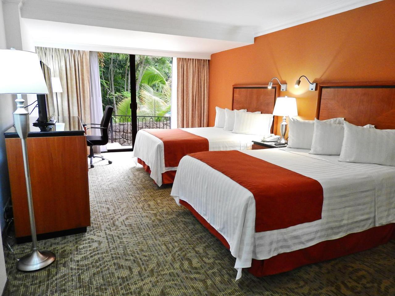 Hs Hotsson Hotel Тампико Экстерьер фото